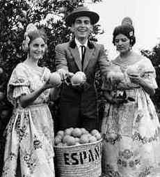 Traditional Valencian dress